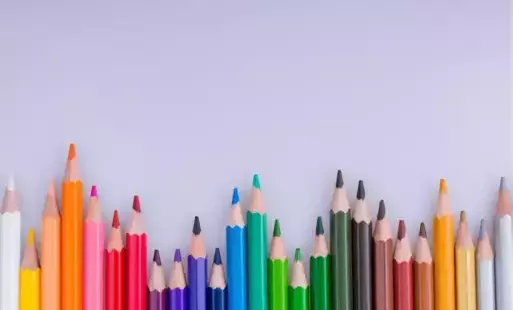 kolorowe kredki